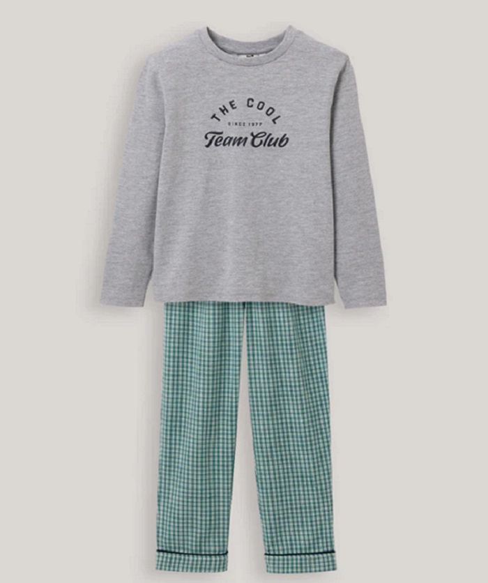 jersery t-shirt and cotton pyjamas

